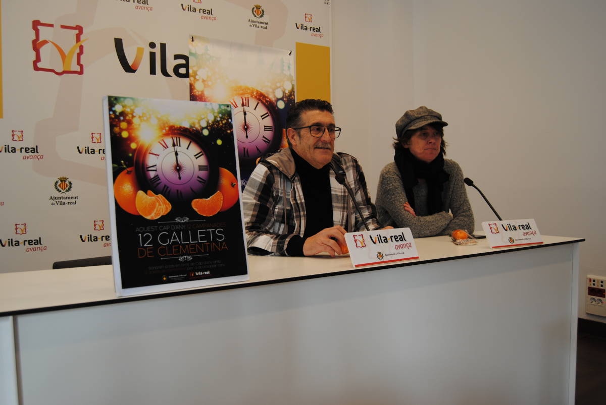 El concejal Josep Pasqual Sancho e Imma Pitarch, organizadora de la campaña, presentan la iniciativa en Vila-real.