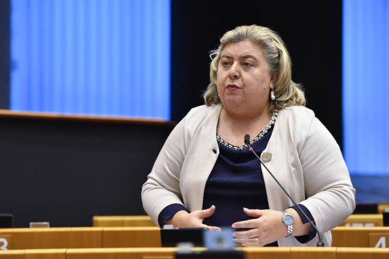 La eurodiputada socialista Clara Aguilera, en el pleno de este jueves.