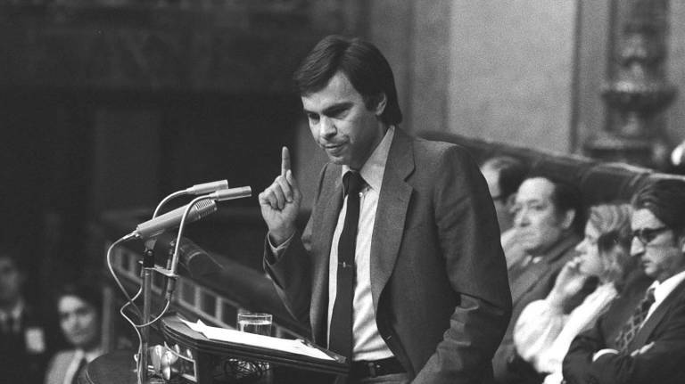 Felipe González, durante una intervención en el Congreso.