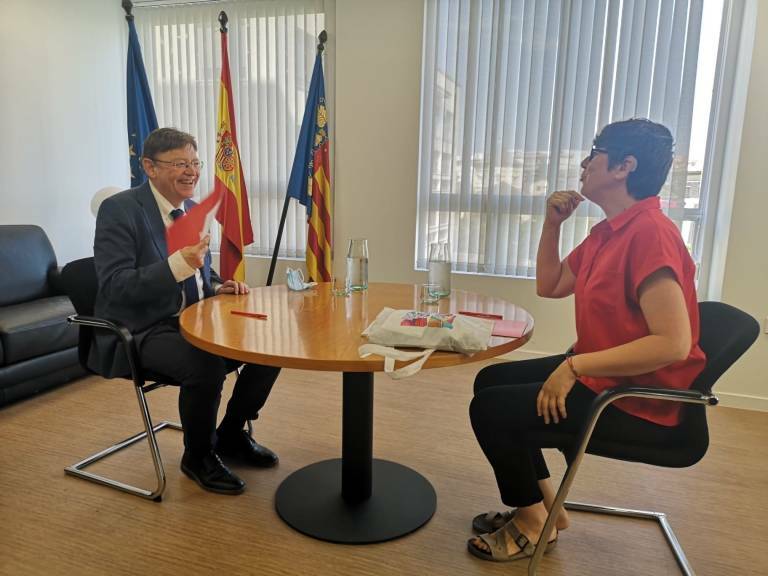 El presidente de la Generalitat, Ximo Puig, reunido con Pilar Lima. Foto: EP