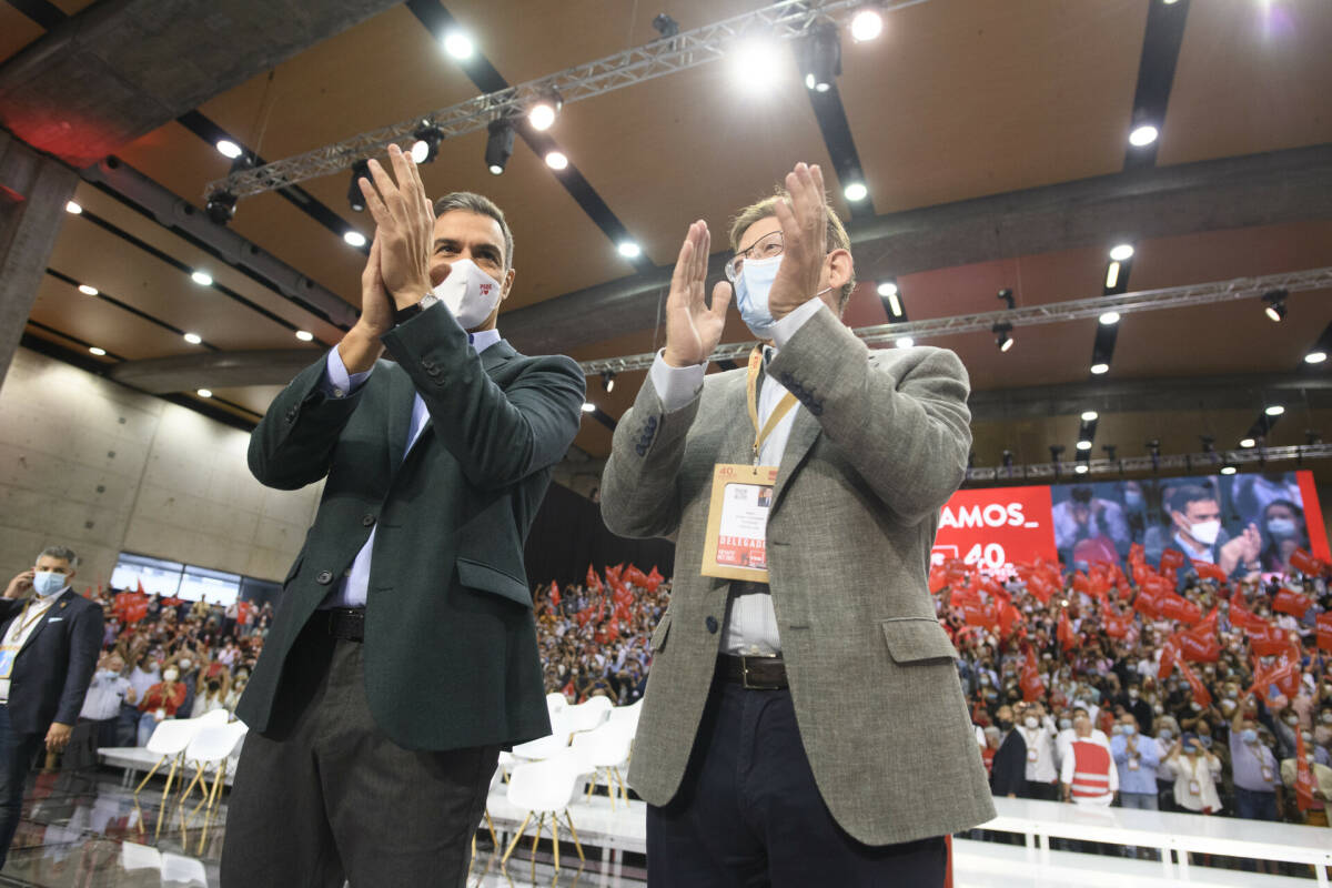 Pedro Sánchez y Ximo Puig, juntos en el 40º Congreso Federal. Foto: KIKE TABERNER
