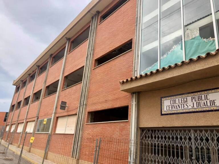 obras de mejora del colegio público Cervantes-Dualde, en Betxí.