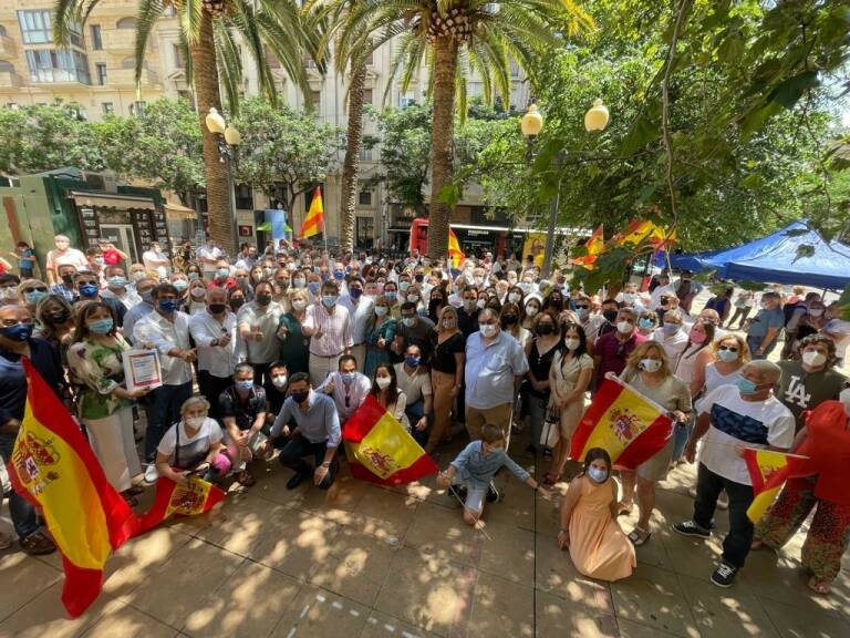 Concentración del PPCV en Alicante este domingo. Foto: PPCV