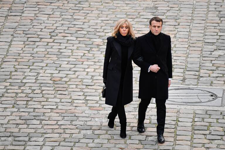 Emmanuel Macron y Brigitte Macron. Foto: JULIEN MATTIA / LE PICTORIUM AGENC / DPA