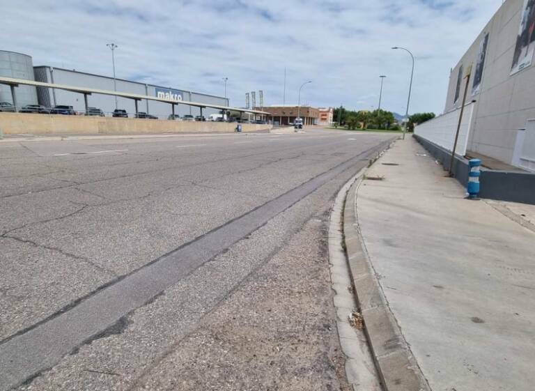La mejora de la Ciudad del Transporte supone renovar por completo el asfaltado.