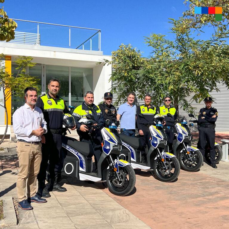 El Ayuntamiento presentó la semana pasada tres motocicletas de transmisión 100% eléctrica para los Amus.