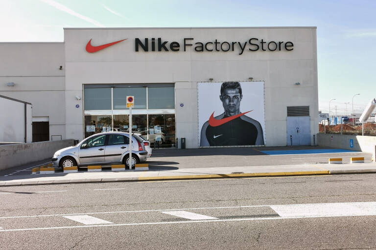 Nike echa cierre a su tienda outlet de la Ciudad Transporte en Castelló - Castellonplaza