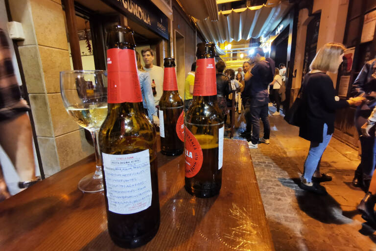 La eliminación de la ZAS permitirá consumir alcohol sin necesidad de utilizar veladores. Foto: ANTONIO PRADAS