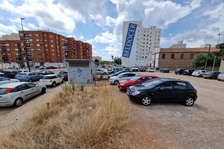 El parking de Renfe se proyecta sobre un área compuesta de 10 parcelas: ANTONIO PRADAS