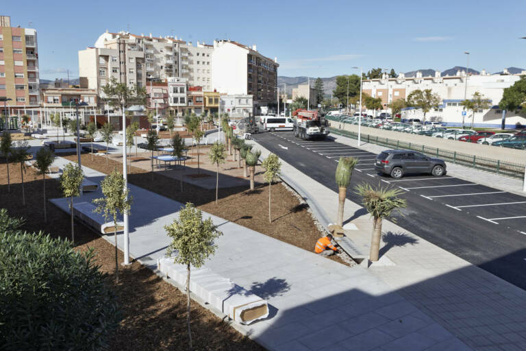 El contrato incluye el mantenimiento de las luminarias en nuevas plazas y calles. Foto: ANTONIO PRADAS