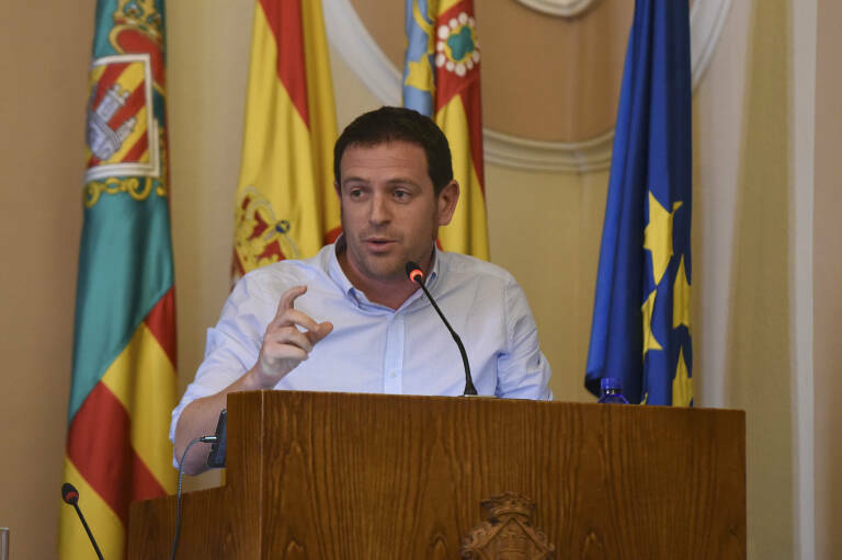 El portavoz de Compromís, Ignasi Garcia, durante una intervención plenaria.
