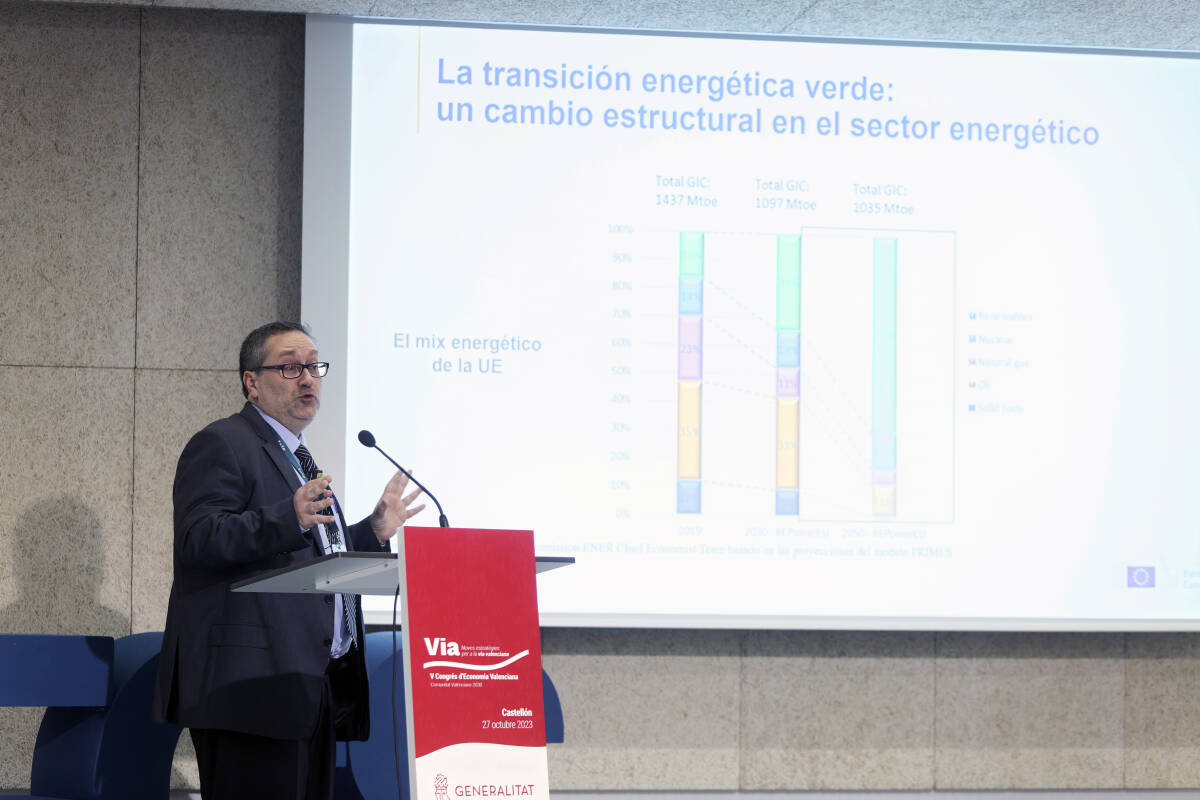 Manuel Rivas habló sobre la visión de la UE en torno a la transición energética.
