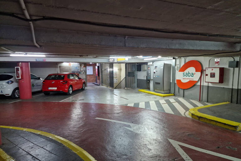 El aparcamiento tiene una capacidad para 329 automóviles. Foto: ANTONIO PRADAS
