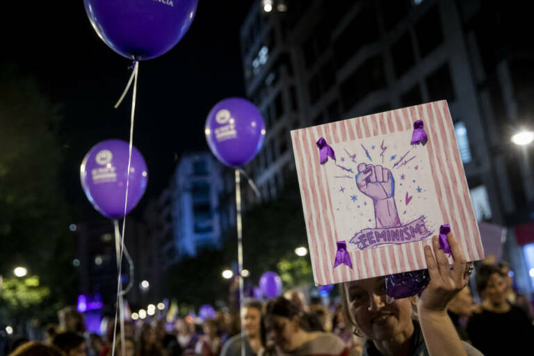 Manifestació en València pel 8M. Foto: EVA MÁÑEZ
