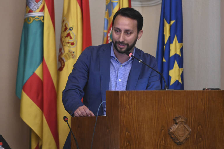 El portavoz adjunto del PP, Sergio Toledo, durante su intervención.
