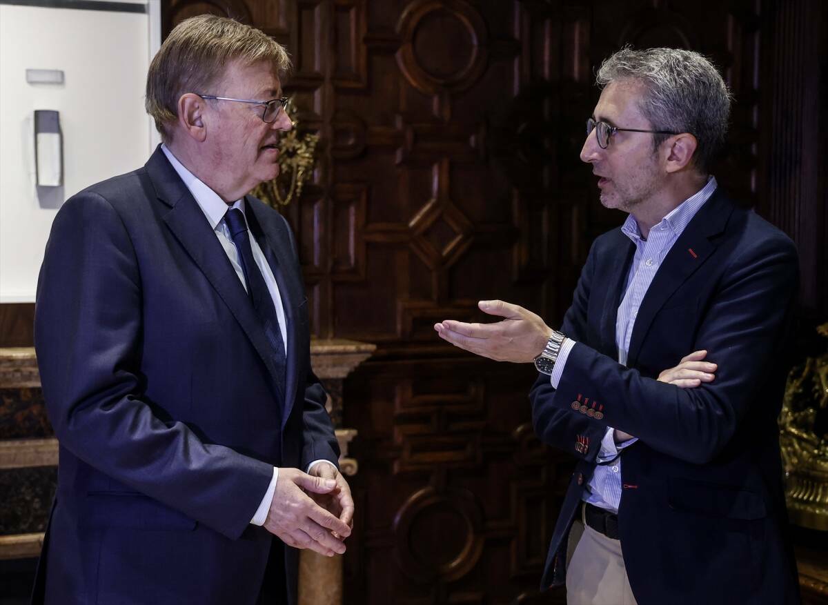 El presidente de la Generaitat en funciones, Ximo Puig, y el conseller de Hacienda en funciones, Arcadi España. Foto: EP/ROBER SOLSONA