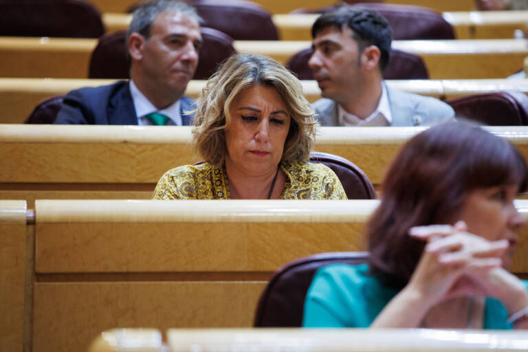 Susana Díaz, durante una sesión plenaria, en el Senado. Foto: ALEJANDRO MARTÍNEZ VÉLEZ/EP