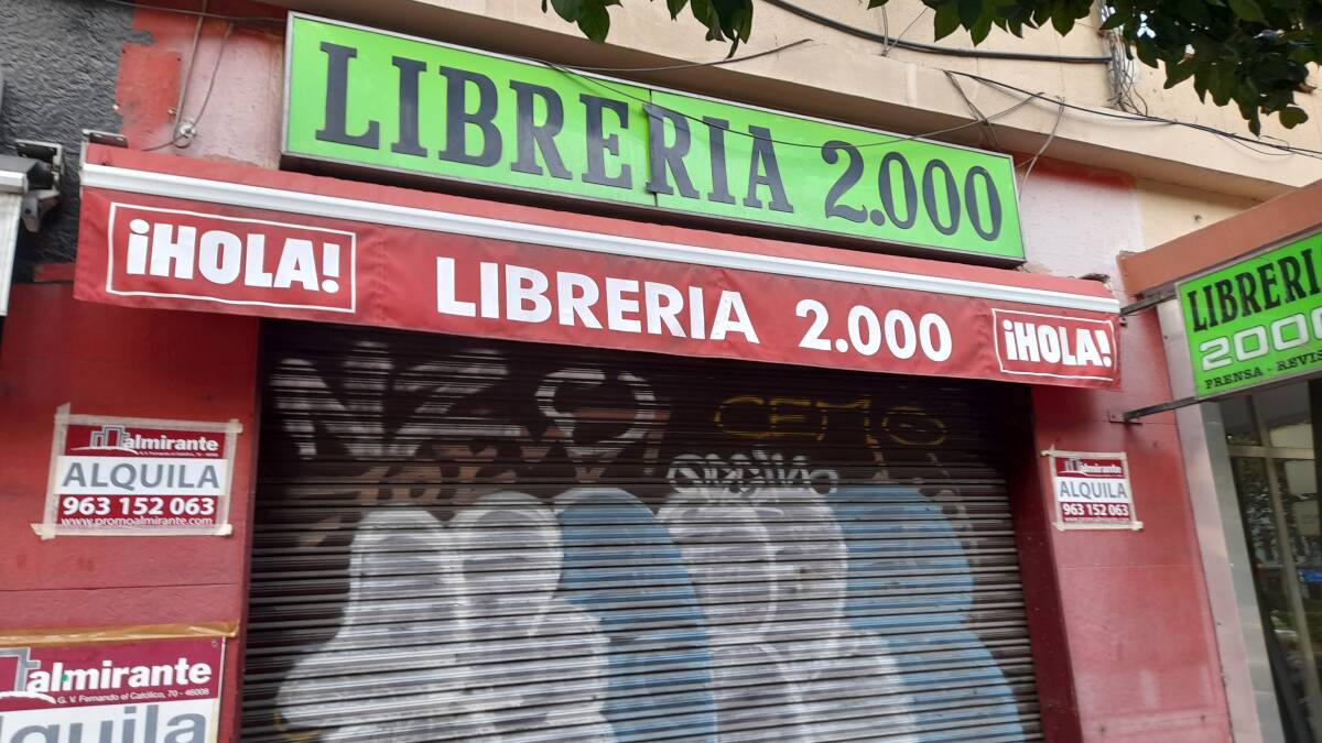 La librería 2000, cerrada este año, vendió prensa en València durante décadas. 