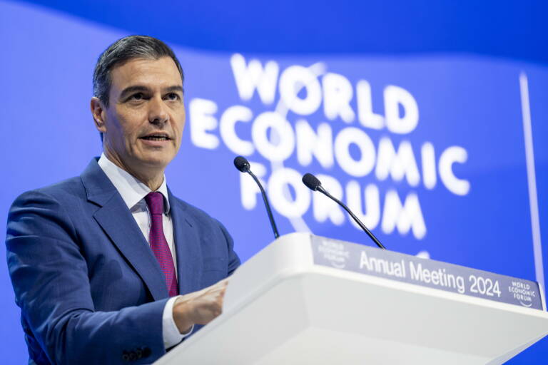 Pedro Sánchez en la 54ª reunión anual del Foro Económico Mundial, en Davos. Foto: EFE/GIAN EHRENZELLER 